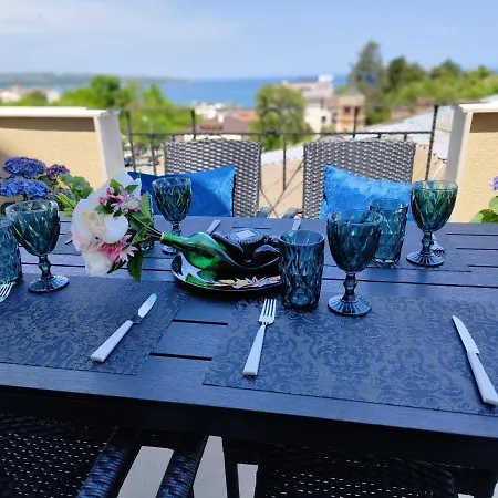 Апартаменты аpartment Bella Vista *